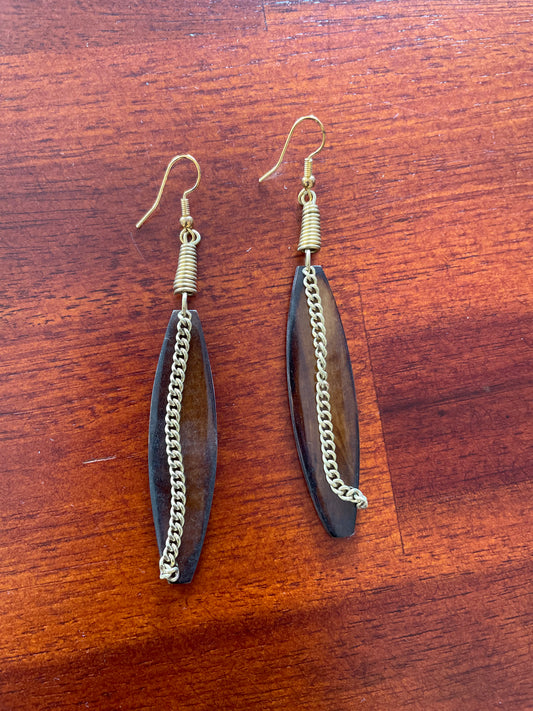 Earring  elegant  in dark brown horn,Handmade horn earrings