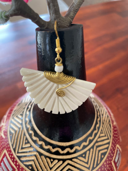 Earring in elegant white horn,Handmade horn earrings