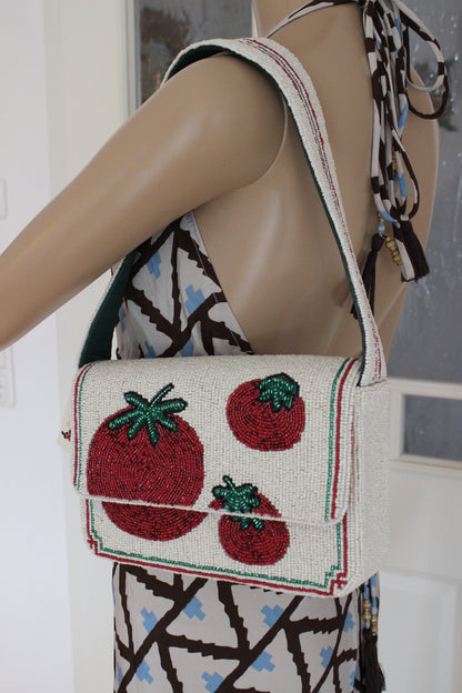 Umhängetasche Black Line, Perfekt für den täglichen Gebrauch – modern, langlebig