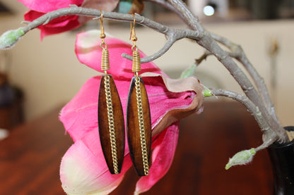 Earring  elegant  in dark brown horn,Handmade horn earrings